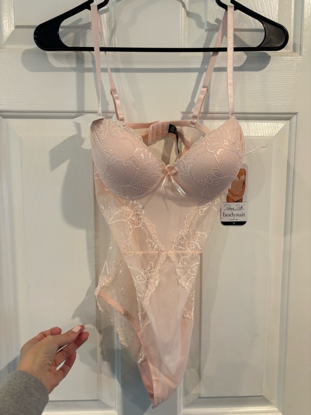 NWT Lace Push-Up Bodysuit in Blush Pink